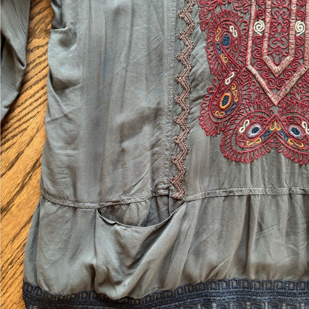 Johnny Was Biya Effie Challis Boho Embroidered Blouse Gray Size S - Picture 3 of 9